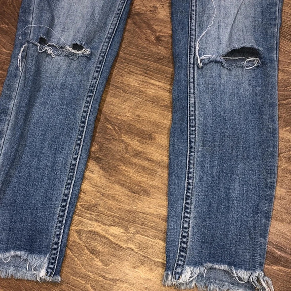 Free People size 24 distressed blue jeans - Picture 9 of 10